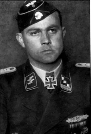 Гауптштурмфюрер СС Фридрих Хольцер, командир 1-й танковой роты и один из самых известных танковых командиров в войсках СС