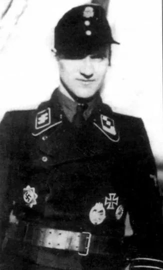 Оберштурмфюрер СС резерва Иоахим Шломка, командир 3-й танковой роты дивизии СС «Дас Райх»