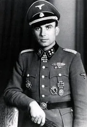 Штурмбаннфюрер СС Отто Вейдингер, командир разведывательного батальона дивизии СС «Дас Райх»