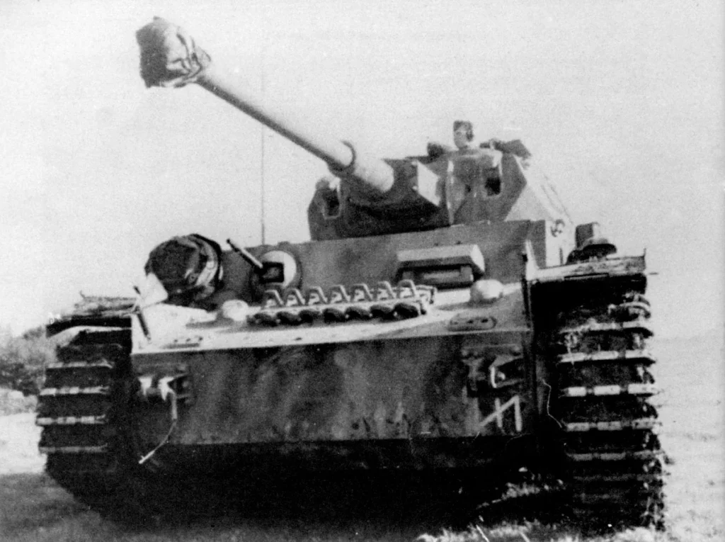 Танк «Пантера» 1-го взвода 3-й танковой роты дивизии СС «Дас Райх», Украина, осень 1943 года