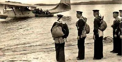 Посадка морских пехотницев на PBN-1, Тихоокеанский флот, 1945 г.