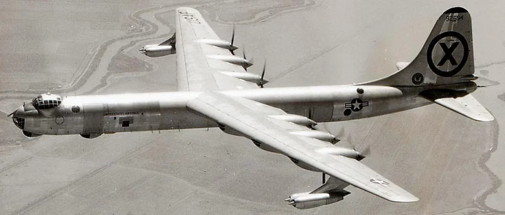 Самолет-разведчик RB-36